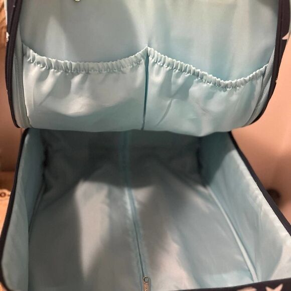 Victoria Secret Pink suitcase - Picture 11 of 11